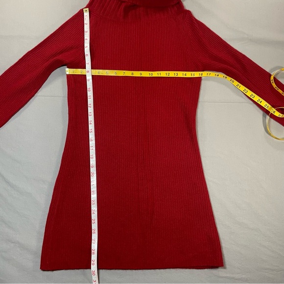 NWT TSE Cashmere Roll Neck Tunic-Length Ribbed Sweater; Carmine - Womens Medium - Picture 16 of 16